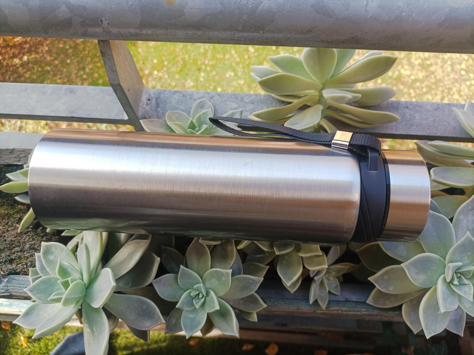 Thermos bottle (1l / 1.6l) with tea strainer – double-walled stainless steel vacuum bottle